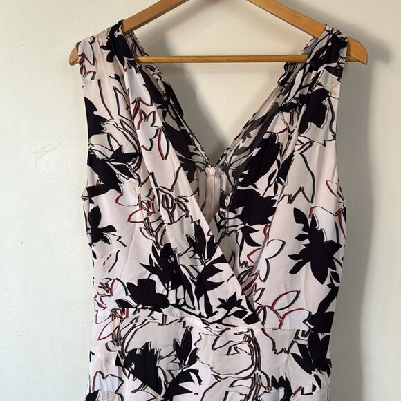 Classiquesβ Entier Silk Floral Wrap Dress 12 Sleeveless Lined - Picture 3 of 11